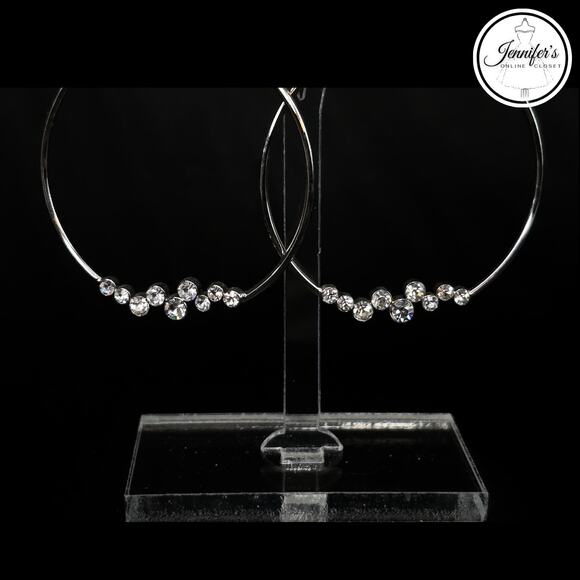 Lia Sophia NWT "Flirty" Silver Tone with Cut Crystal Dangle Earrings - Picture 4 of 8